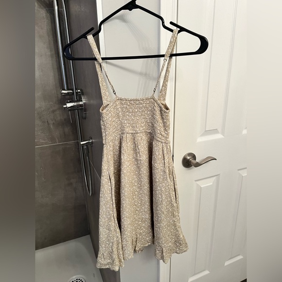 Abercrombie & Fitch Green Smocked Floral Dress, Size XXS - Picture 3 of 4